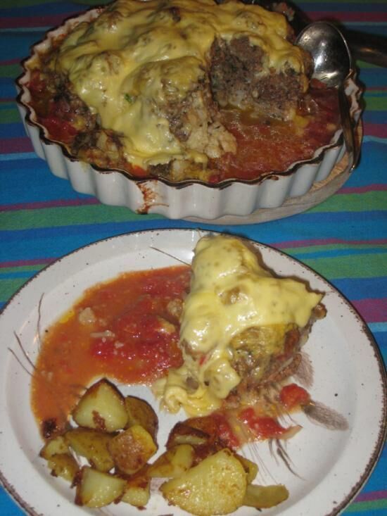 Rezept: Überbackener und mit Hackfleisch gefüllter Blumenkohl | Frag Mutti