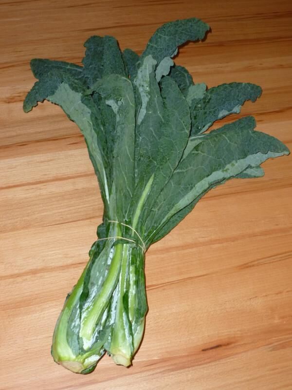 Rezept Knusprige Chips aus Schwarzkohl FragMutti