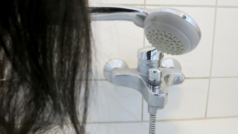 Geschmeidige Haare mit kaltem Wasser