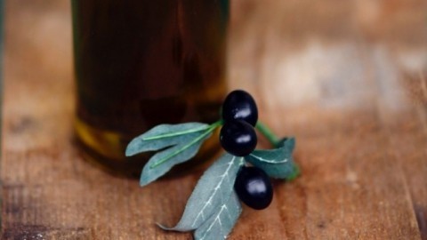 Olivenöl für Salat strecken