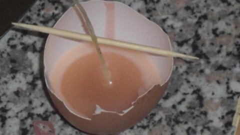 Eierkerzen selber herstellen - Kerzen gießen für die Osterzeit