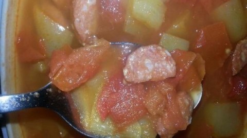 Tomaten-Paprika-Pfanne mit Knackern