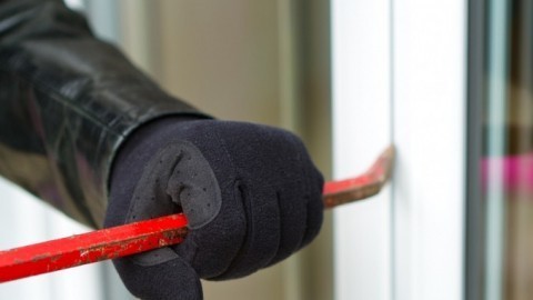 Hochsaison für Einbrecher: So schützt man sein Zuhause