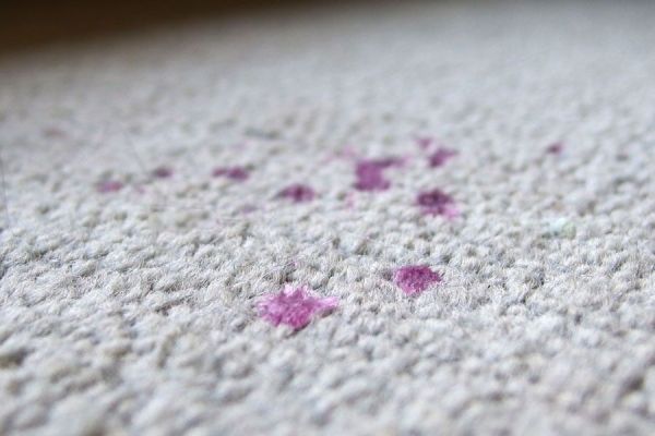 Getrocknete Wachsflecken Hausmittel Tipps Frag Mutti