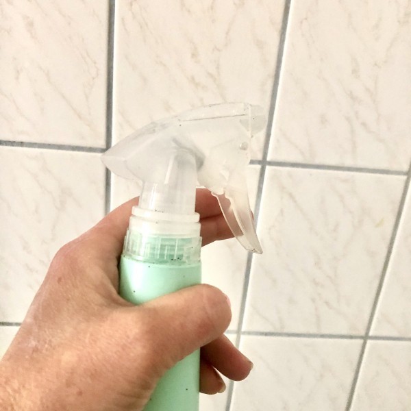 Dusche Flecken - Hausmittel & Tipps - Frag Mutti