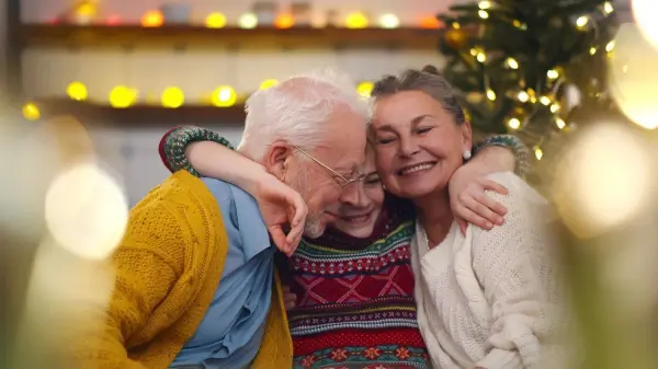 Leider liegt an Weihnachten nur selten Schnee. Das macht aber nichts. Durch die freien Straßen kommst du schneller zu Oma und Opa.