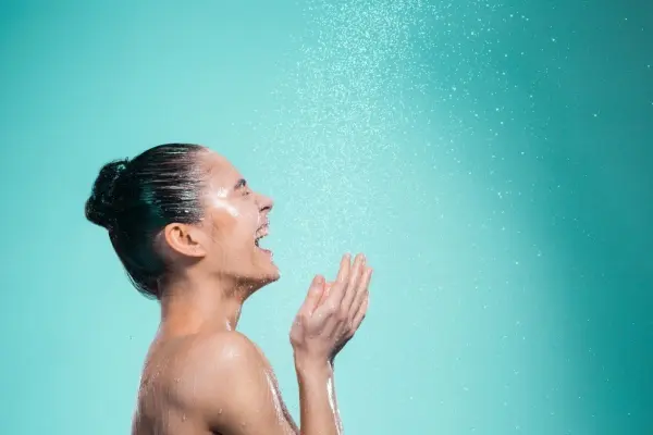 Bei water-only wird auf s&auml;mtliche Reinigungsprodukte verzichtet und lediglich mit warmem Wasser die Haare gereinigt. 