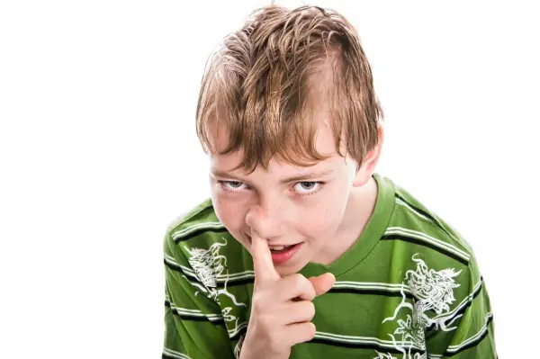 ... der wird doch nicht ... der wird doch nicht ... HILFE!!!!! Bei den eigenen Popeln sind viele Menschen unerschrocken. Bei den Popeln von anderen Leuten h&ouml;rt der Spa&szlig; allerdings auf.