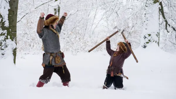 Das Weihnachten der Wikinger hie&szlig; J&uacute;l-Fest, zu dem man Opfer brachte und aufh&auml;ngte. In Norwegen sagt man bis heute: God jul!