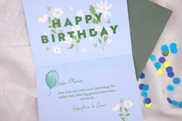 Auch mit kurzen Geburtstagssprüchen kannst du deiner Mama eine Freude machen. Auch mit kurzen Geburtstagssprüchen kannst du deiner Mama eine Freude machen.