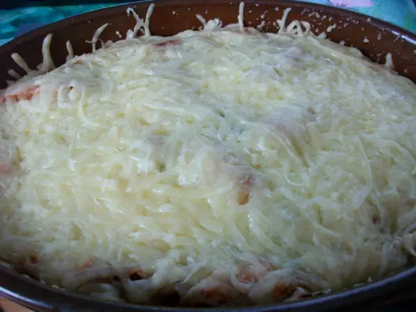 So schaut der Auflauf dann aus, wenn man ihn für ca. 20 Minuten bei 180–200 Grad im Backofen hatte. So schaut der Auflauf dann aus, wenn man ihn für ca. 20 Minuten bei 180–200 Grad im Backofen hatte.