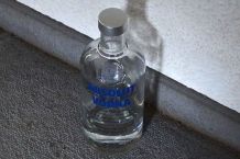 Katzen mit Wodka vom Pinkeln abhalten