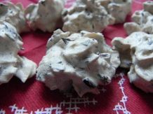 Weihnachtliche Schoko-Mandelmakronen
