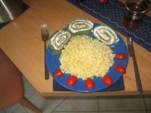 Lachs-Frischkäse-Spinatrolle