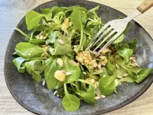 Feldsalat mit Banane