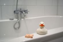 Einsteigen in die Badewanne erleichtern