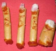 Halloween-Spaß auf dem Buffet: Gruselige Würstchen