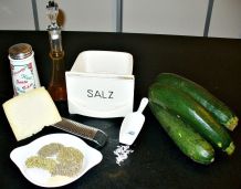 Geröstete Zucchinispalten mit Kräutern und Parmesan