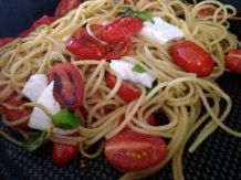 Tomaten-Mozzarella-Spaghetti