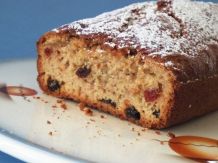 Kuchenbrot mit Früchten