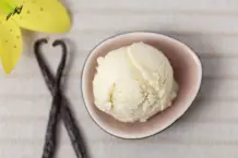 Veganes Vanilleeis selber machen – mit 4 Zutaten