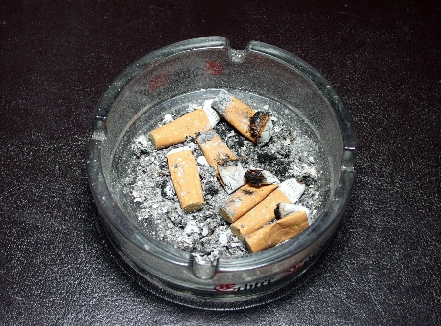 Verqualmte Bude Zigarettenrauch Gestank? Muss nicht sein! Frag Mutti