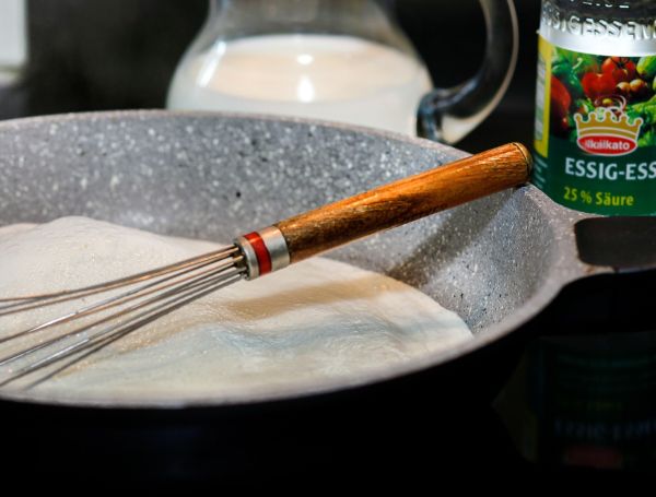 Papierkleber Aus Milch Herstellen Frag Mutti