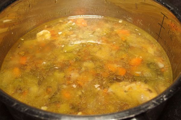 Ein Super Mittel Gegen Erkaltungen Huhnerbruhe Selbstgemacht