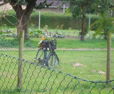 Altes Fahrrad Eine Ausgefallene Deko Fur Den Garten Frag Mutti