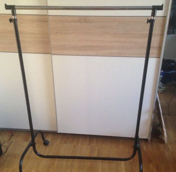 Nasses Handtuch Vor Dem Fenster Befestigen Frag Mutti