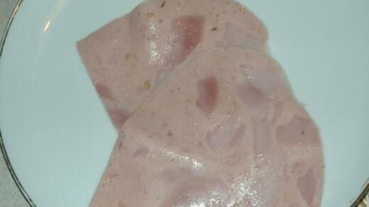 Saure Rolle &ndash; eine Dortmunder Spezialit&auml;t, serviert in Scheiben. So einfach und lecker kannst du westf&auml;lische Tradition probieren.