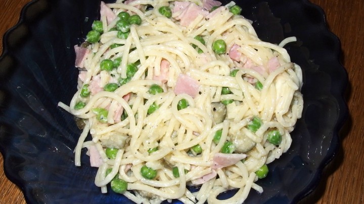 Spaghettisalat mit Schinken - Rezept | Frag Mutti