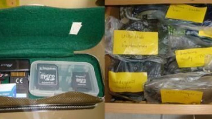 Links zeigt eine ge&ouml;ffnete Tasche mit kleinen Kabeln und SD-Karten. Rechts eine Schublade, ordentlich beschriftete Kabelt&uuml;ten.