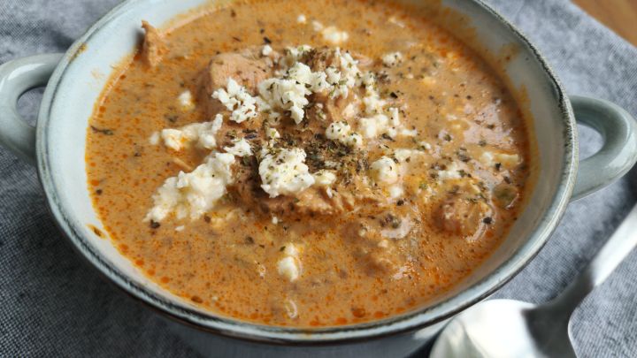 gyrossuppe mit zwiebelsuppe und zigeunersosse