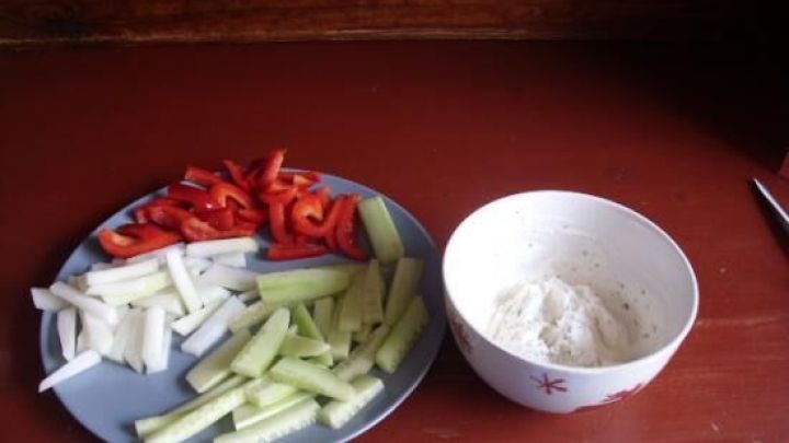 Frischkäse-Dip mit Gemüse - Rezept | Frag Mutti