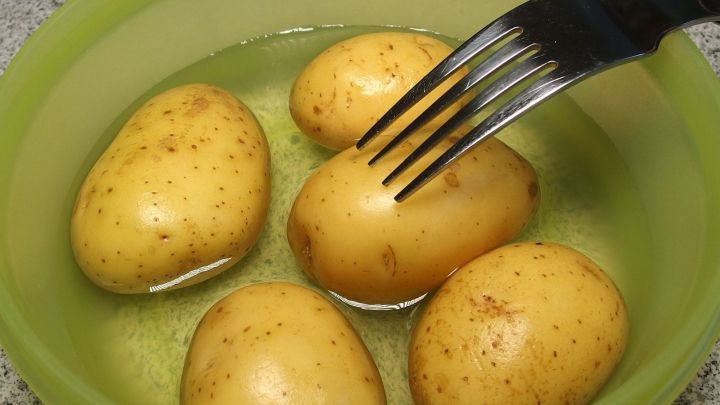 44+ Wie Gart Man Kartoffeln In Der Mikrowelle, Wir verraten dir, wie