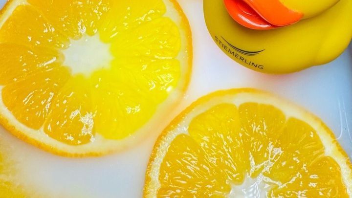 G&ouml;nn dir ein luxuri&ouml;ses Bad mit Orangen und Sahne. Die warmen, fruchtigen Noten der Orangen in Kombination mit der cremigen Sahne schaffen ein Wohlf&uuml;hlerlebnis, das die Sinne verw&ouml;hnt und deine Haut pflegt.