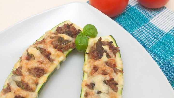 Gefüllte Zucchini (mit Hackfleisch) - Rezept | Frag Mutti
