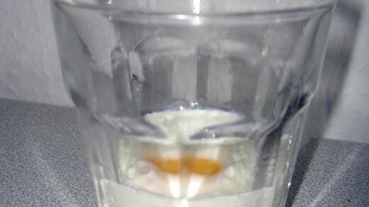 In nur zwei Minuten ein weiches Fr&uuml;hst&uuml;cksei aus der Mikrowelle &ndash; ganz einfach im Glas, wie auf dem Bild gezeigt.