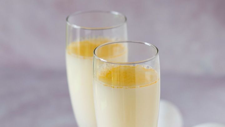 Schneegestöber Getränk - Sekt &amp; Eierlikör - Rezept | Frag Mutti