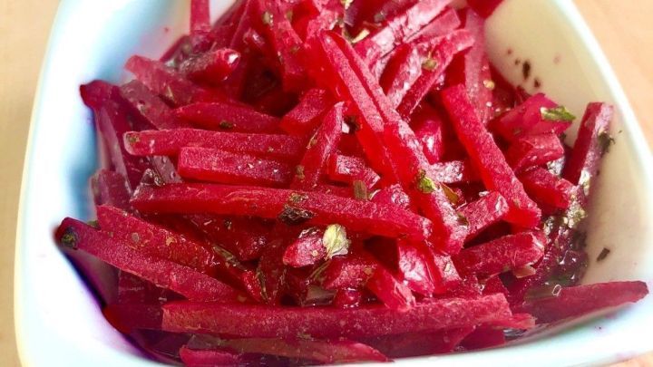 Rote Bete Salat mit Knoblauch - Rezept | Frag Mutti