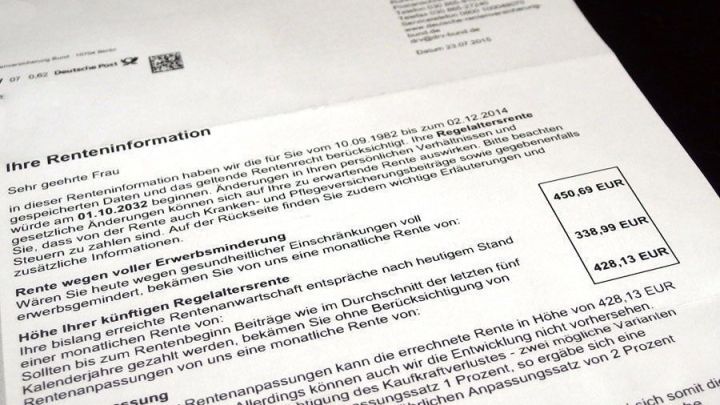 Eine Informationsschrift erkl&auml;rt Rentenbeitr&auml;ge der Arge f&uuml;r Hartz 4-Bezieher und listet Zahlungen detailliert auf.