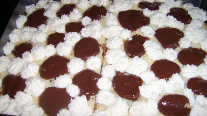 Muh-Muh-Kuchen - Marmorkuchen mit Cremefüllung - Rezept | Frag Mutti