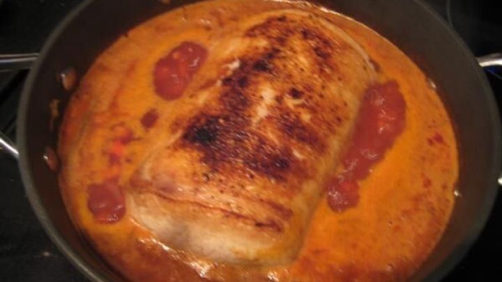 So gelingt dir ein Sonntagsbraten mit besonders w&uuml;rziger So&szlig;e &ndash; einfach im Br&auml;ter schmoren und das Aroma genie&szlig;en.