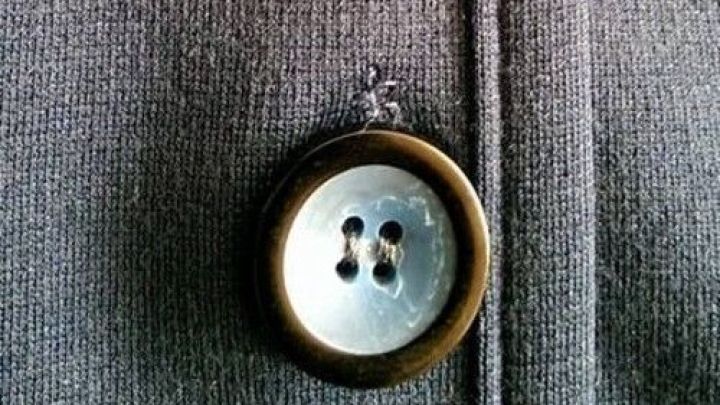 Knopf annähen in der halben Zeit | Frag Mutti