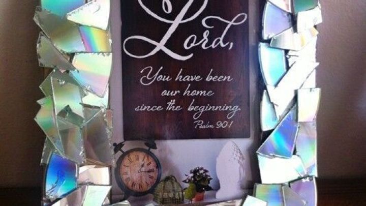 Bilderrahmen aus Pappe und alten CDs | Frag Mutti