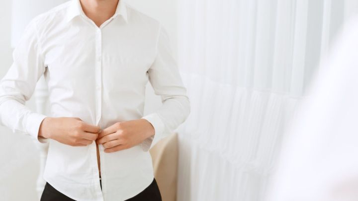 So wirst du st&ouml;rende braune Flecken auf deinem wei&szlig;en Hemd nach dem Waschen schnell wieder los und das Hemd bleibt strahlend sauber.