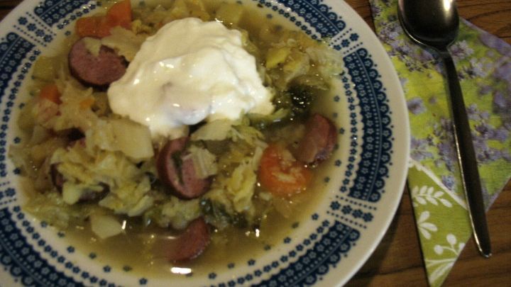 Herbstlicher Eintopf: Wirsingtopf mit Cabanossi - Rezept | Frag Mutti