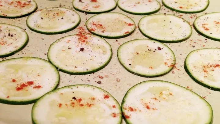 Gew&uuml;rzte Zucchini Scheiben
