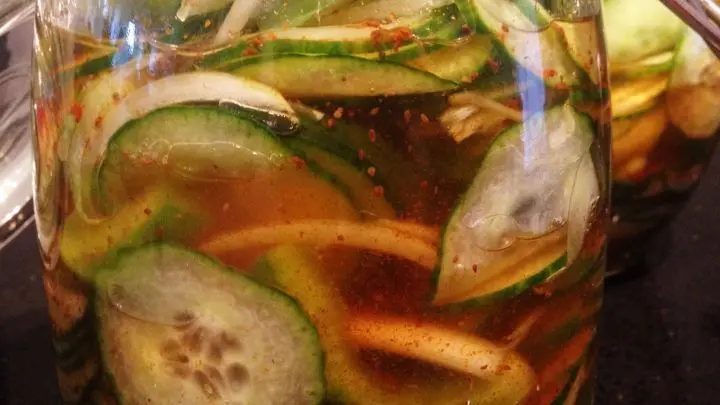 Fertig zubereiteter Grukensalat
